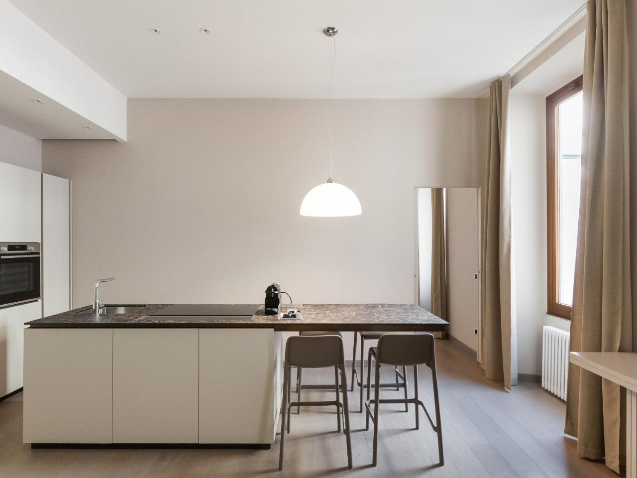 Easyhomes-Duomo Suites & Apartments Μιλάνο Εξωτερικό φωτογραφία