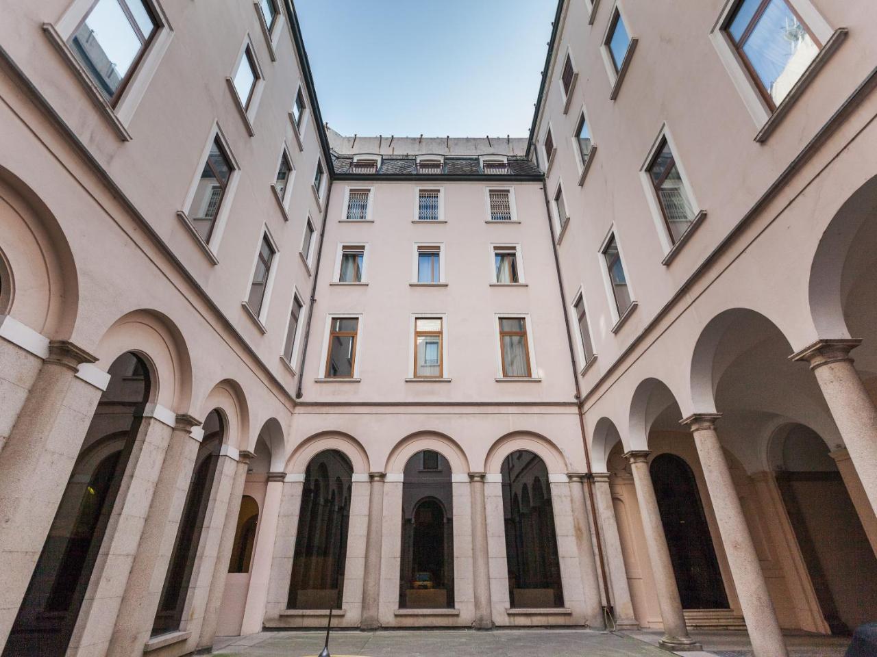 Easyhomes-Duomo Suites & Apartments Μιλάνο Εξωτερικό φωτογραφία